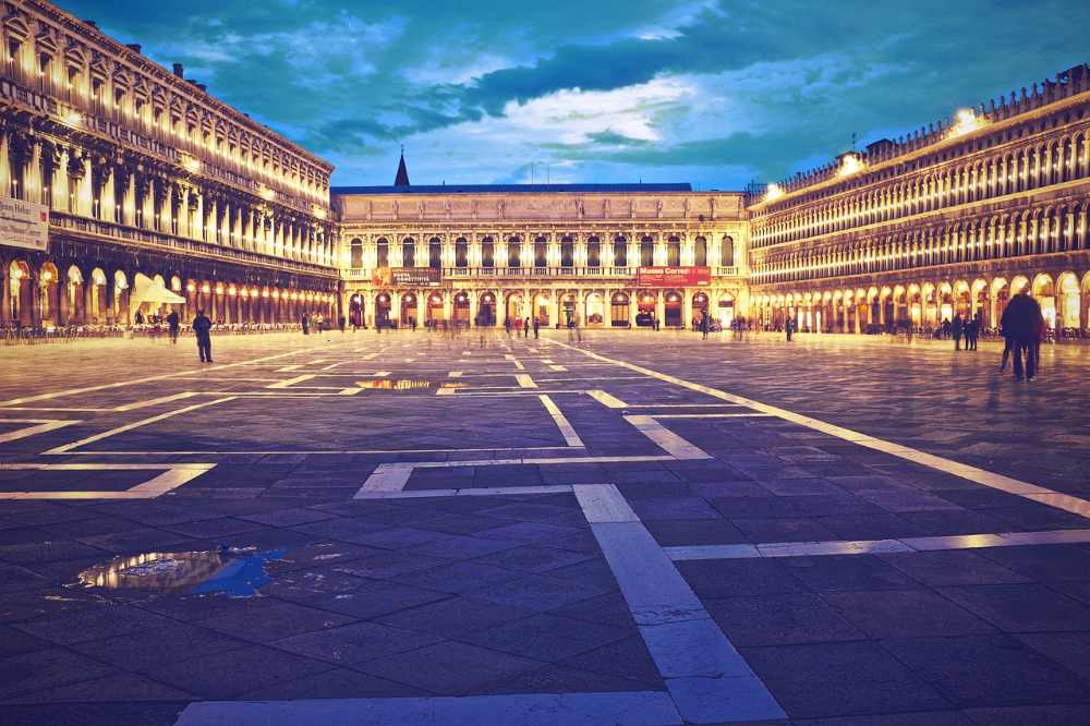 festeggiamenti di capodanno 2022 piazza san marco (StockSnap da Pixabay )