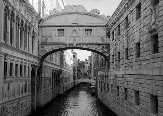 Curiosità da vedere a Venezia - Ponte dei Sospiri